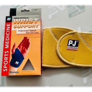 Băng dán bảo vệ cổ tay có xỏ ngón Wrist Support PJ 906