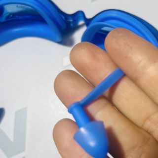 Kính Bơi Kèm Nhét Tai Người Lớn Cao Cấp Chống Nước Cực Tốt. Dành cho người lớn và trẻ em trên 40kg