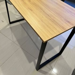 Bàn làm việc BUH ( chân chữ U ) nhiều kích thước