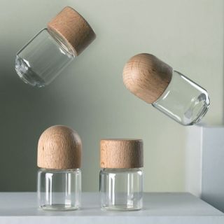 VỎ Chai HỦ THUỶ TINH style nắp vặn trong suốt ,chai 20ml rỗng hộp quà tặng dầu bạc hà chai nhỏ kín 15ml 20ml 25ml 30ml 35ml ( VỎ CHAI IN ĐIÊU KHẮC LOGO THEO YÊU CẦU )
