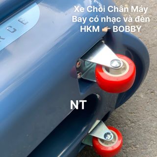 XE CHÒI CHÂN MÁY BAY - CÓ NHẠC VÀ ĐÈN