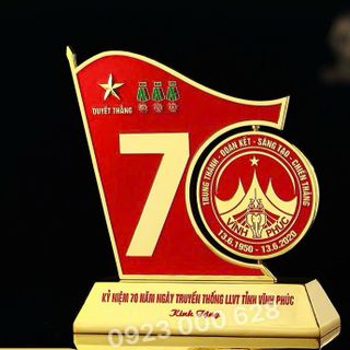 Quà tặng Đại Hội, Quà lưu niệm, quà tặng đảng bộ nhiệm kì 2025 - 2030