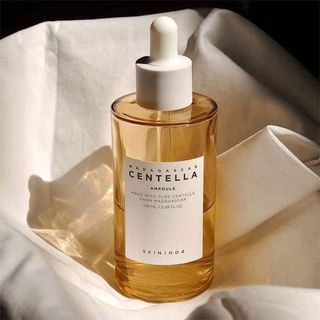 Tinh chất rau má trị mụn Skin1004 Madagascar Centella Ampoule  - 100ml