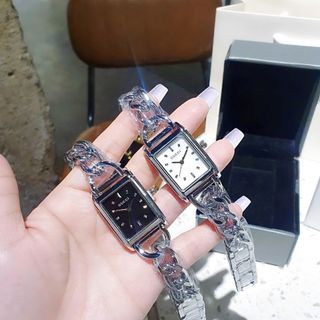 SALE BỎ MẪU ĐỒNG HỒ NỮ THỜI TRANG GUZCI MẶT CHỮ NHẬT DÂY LẮC