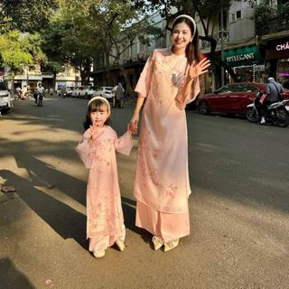 Sỉ buôn áo dài mẹ bé