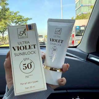Kem chống nắng violet