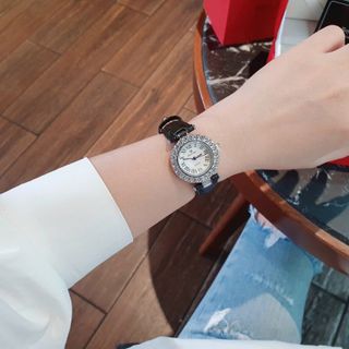 SALE BỎ MẪU ĐỒNG HỒ NỮ THỜI TRANG ROZAL DÂY DA MẶT HOA MINI