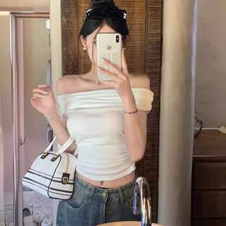 Áo Croptop Nhún Vai Trễ