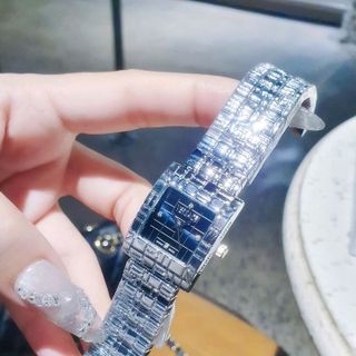 SALE BỎ MẪU ĐỒNG HỒ NỮ THỜI TRANG VERSAC MẶT VUÔNG