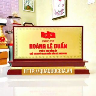 Biển để bàn, biển chức danh, biển tên gỗ đồng để bàn