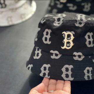 Nón vành đi biển thôi