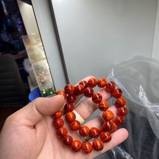Vòng gỗ huyết long thấu quang giá tại xưởng