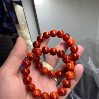 Vòng gỗ huyết long thấu quang giá tại xưởng