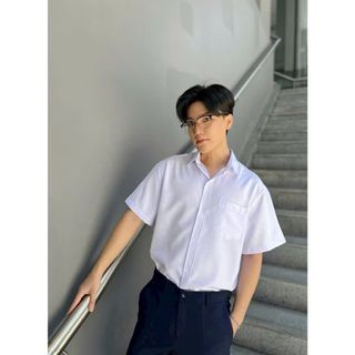 Áo Sơ Mi Học Sinh Tay Lỡ Một Túi Form Rộng Nam Nữ - Chất Kate Mềm, 2 Size L & XL