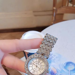 SALE BỎ MẪU ĐỒNG HỒ NỮ THỜI TRANG ROZAL MẶT TRÒN VIỀN DÂY ĐÁ