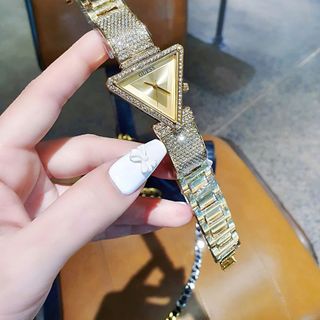 SALE BỎ MẪU ĐỒNG HỒ NỮ THỜI TRANG GUEZZ MẶT TAM GIÁC DÂY HỘT