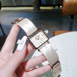 SALE BỎ MẪU ĐỒNG HỒ NỮ THỜI TRANG GUEZ MẶT VUÔNG DÂY NHỰA