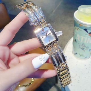 SALE BỎ MẪU ĐỒNG HỒ NỮ THỜI TRANG GUEZ MẶT VUÔNG DÂY LẮC 2 VÒNG