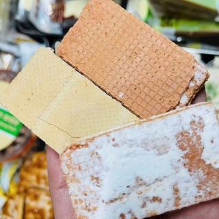 BÁNH XỐP KEM SẦU RIÊNG TUỔI THƠ, MÓN QUÀ NHỎ, HƯƠNG VỊ LỚN 500G - WINNIE HOUSE