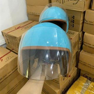 NÓN BẢO HIỂM 3/4 CÓ KÍNH