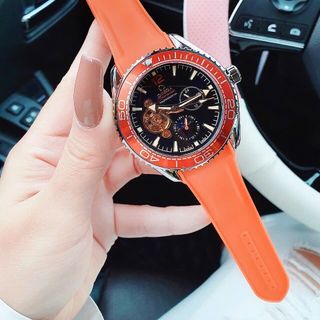 SALE BỎ MẪU ĐỒNG HỒ NAM TRUNG CẤP AMEGA AUTOMATIC DÂY CAO SU