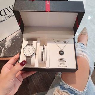 SET ĐỒNG HỒ CAO CẤP DANIEL W TRÒN VÀ BỘ TRANG SỨC
