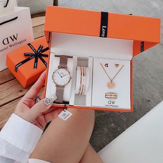 SET ĐỒNG HỒ CAO CẤP DANIEL W TRÒN VÀ BỘ TRANG SỨC