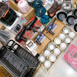 ĐỒ GIA DỤNG Lô 100 gia dụng các loại như hình. hàng to là chính , nồi niêu son chảo  ( freeship toàn quốc )