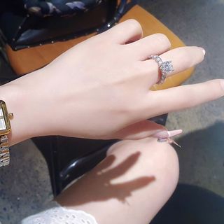 ĐỒNG HỒ NỮ CHÍNH HÃNG SCOTIE MẶT VUÔNG THÉP FULLBOX