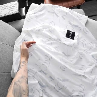 Áo thun nam. Chất  Cotton 100% 4c.  Dày Mịn mát. Thấm hút mồ hôi. Chất đẹp.