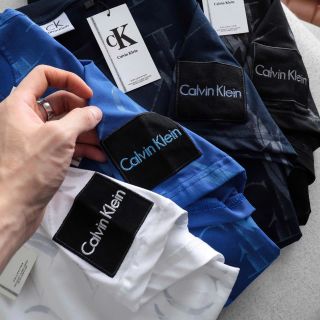 Áo thun nam. Chất Cotton 100% 4c. Dày Mịn mát. Thấm hút mồ hôi. Chất đẹp.