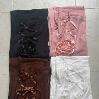 QUẦN DÀI ỐNG RỘNG ĐÍNH RUY BĂNG VẢI TACTA MỀM - LÊ PHƯƠNG BOUTIQUE