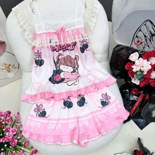 Bộ đùi lụa latinh cổ vuông phối ren