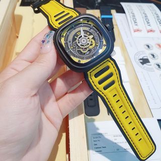 ĐỒNG HỒ NAM SIÊU CẤP SEVEN PRIDAY MÁY AUTOMATIC VÀNG ĐEN TẶNG KÈM DÂY FULLBOX