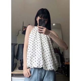 yếm chấm bi