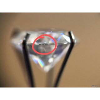 HỘT XOÀN NHÂN TẠO MỸ MOSSANITE CÓ GIẤY KIỂM ĐỊNH GRA
