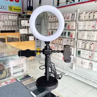 Đèn livestream 2 giá đỡ