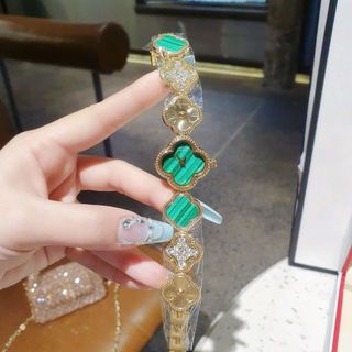 SALE BỎ MẪU ĐỒNG HỒ NỮ THỜI TRANG VANCLEF LẮC HOA MÀU