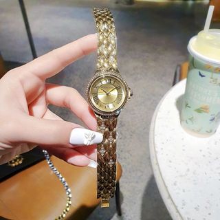 SALE BỎ MẪU ĐỒNG HỒ NỮ THỜI TRANG MICHAEL K MẶT TRÒN DÂY VẢY CÁ