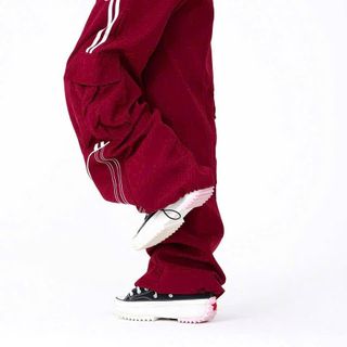 Quần Jogger Nam Nữ, Quần Ống Rộng Unisex Vải Dù Logo Thêu Phối Dây Rút Sọc 2 Bên Sườn