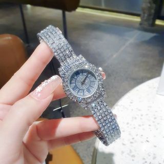 SALE BỎ MẪU ĐỒNG HỒ NỮ THỜI TRANG CHOBARD BẠC FULL HỘT ĐÁ