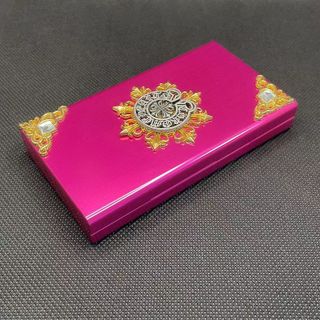 Hộp đựng thuốc lá bông đính đá nắp trượt hợp kim . hộp mỏng, dày , vừa ( HÀNG GIÁ TẬN XƯỞNG )