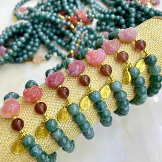 Vòng đá lam ngọc tự nhiên mix charm đá nam hồng