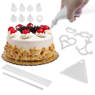 Bộ dụng cụ trang trí bánh kem 100 món tiện lợi