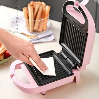 MÁY LÀM BÁNH MÌ SANDWICH TIỆN DỤNG
