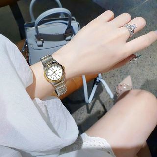 SALE BỎ MẪU ĐỒNG HỒ NAM NỮ TRUNG CẤP ÔMEGHA DÂY THÉP VIỀN LA MÃ