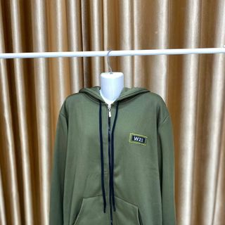 Áo Khoác Nỉ Thêu Unisex WZS - Phong Cách và Đang Xu Hướng