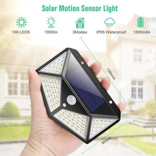 ĐÈN NĂNG LƯỢNG MẶT TRỜI CẢM BIẾN 100 LED