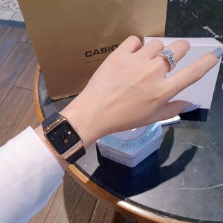 SALE BỎ MẪU ĐỒNG HỒ NỮ THỜI TRANG GUO VUÔNG CAO SU