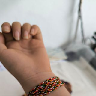 Vòng ngũ sắc Nepal, Ấn Độ quấn 5 vòng nam nữ